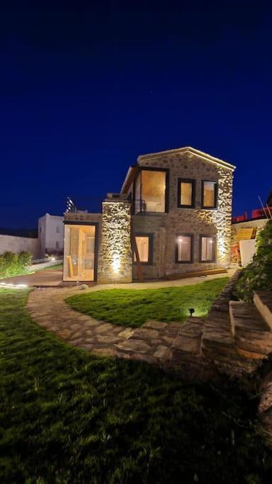 Denize Sifir Restore Edilmis Ahsap Tavan Tas